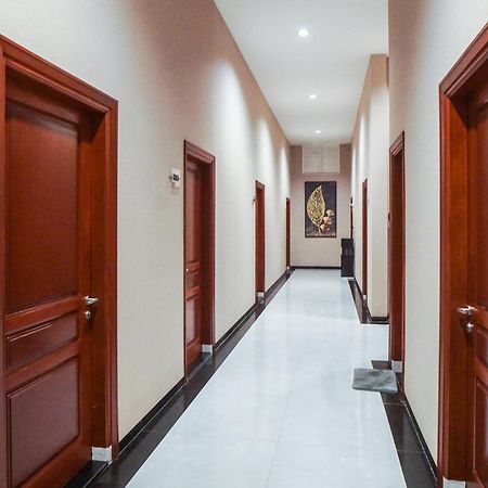 Super Oyo Capital O 92066 Papakoel Hotel & Cafe Μεντάν Εξωτερικό φωτογραφία