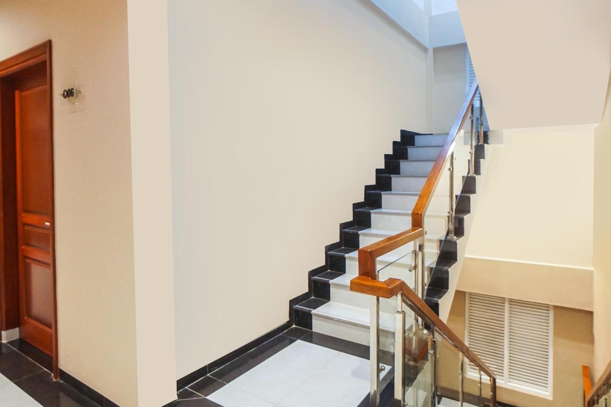 Super Oyo Capital O 92066 Papakoel Hotel & Cafe Μεντάν Εξωτερικό φωτογραφία