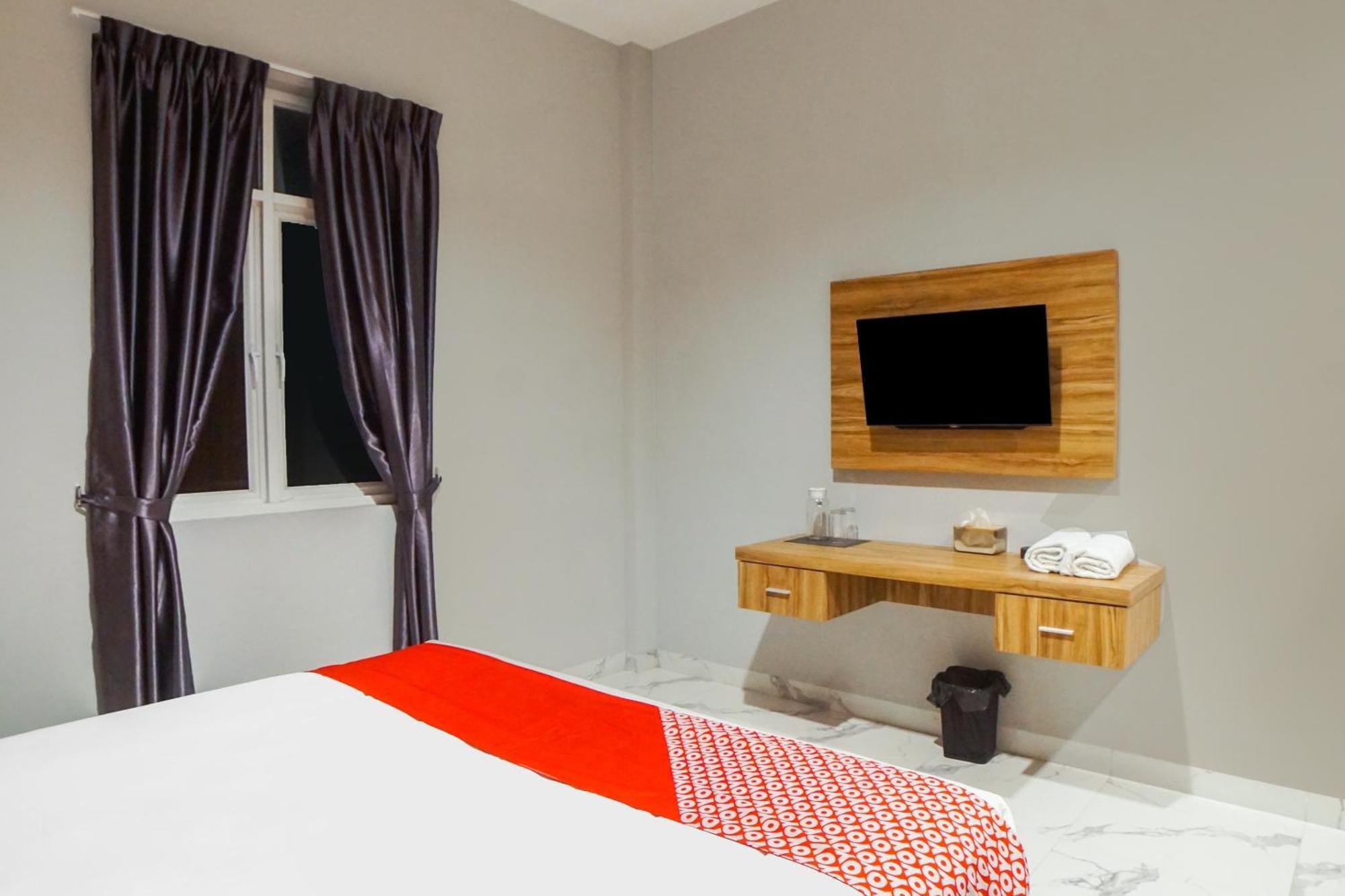Super Oyo Capital O 92066 Papakoel Hotel & Cafe Μεντάν Εξωτερικό φωτογραφία