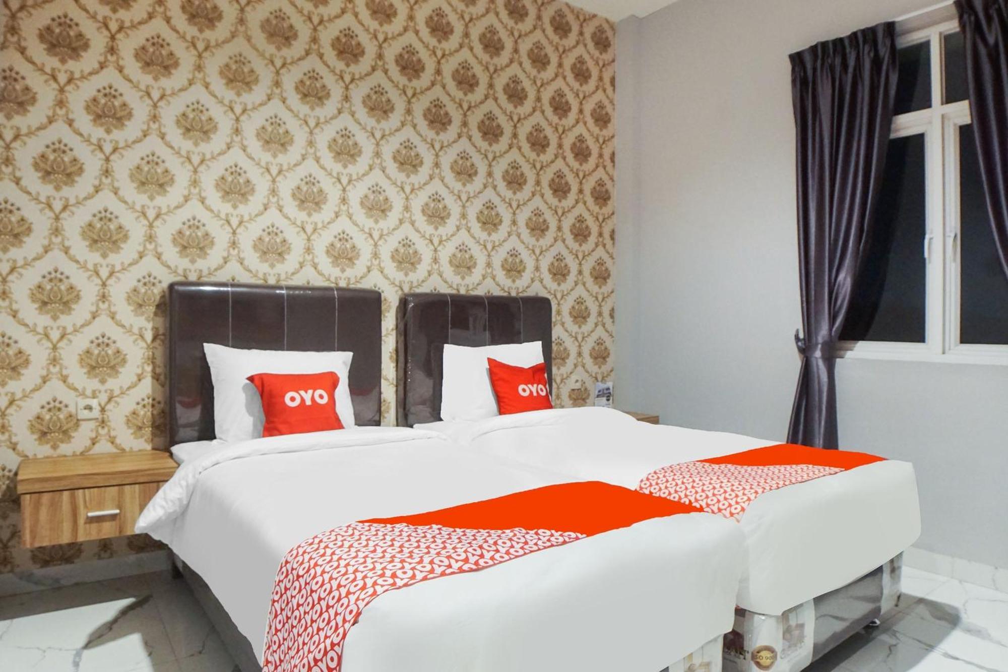 Super Oyo Capital O 92066 Papakoel Hotel & Cafe Μεντάν Εξωτερικό φωτογραφία