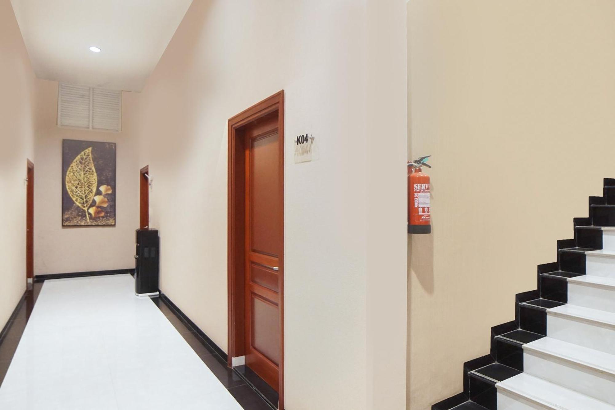 Super Oyo Capital O 92066 Papakoel Hotel & Cafe Μεντάν Εξωτερικό φωτογραφία